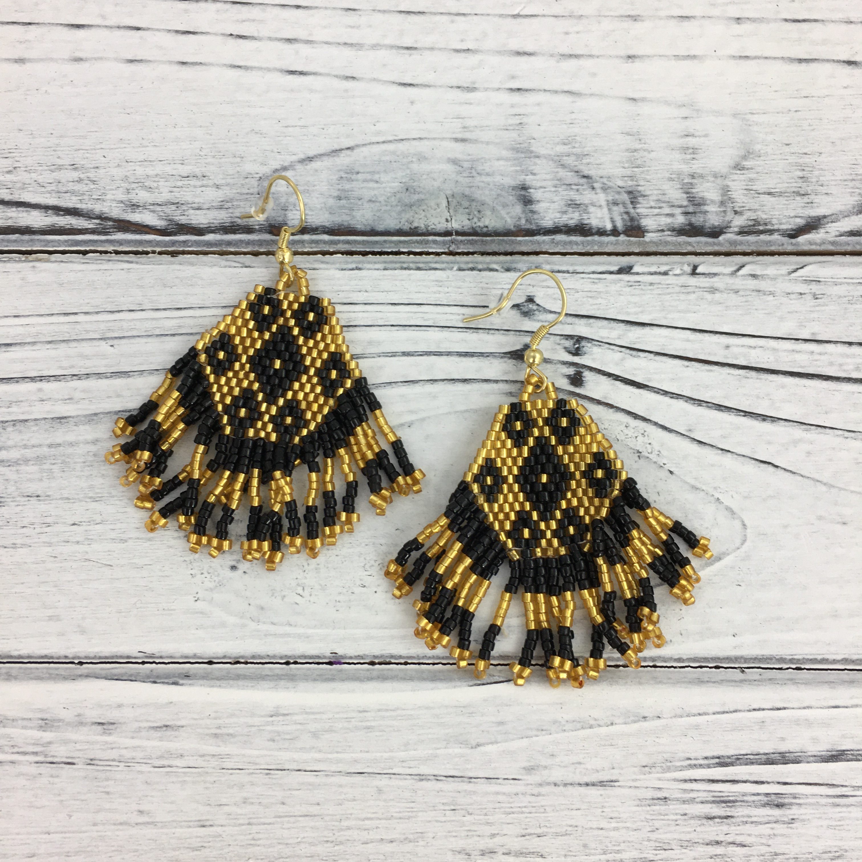 Black Tassel Fan Earrings | Juulry.com