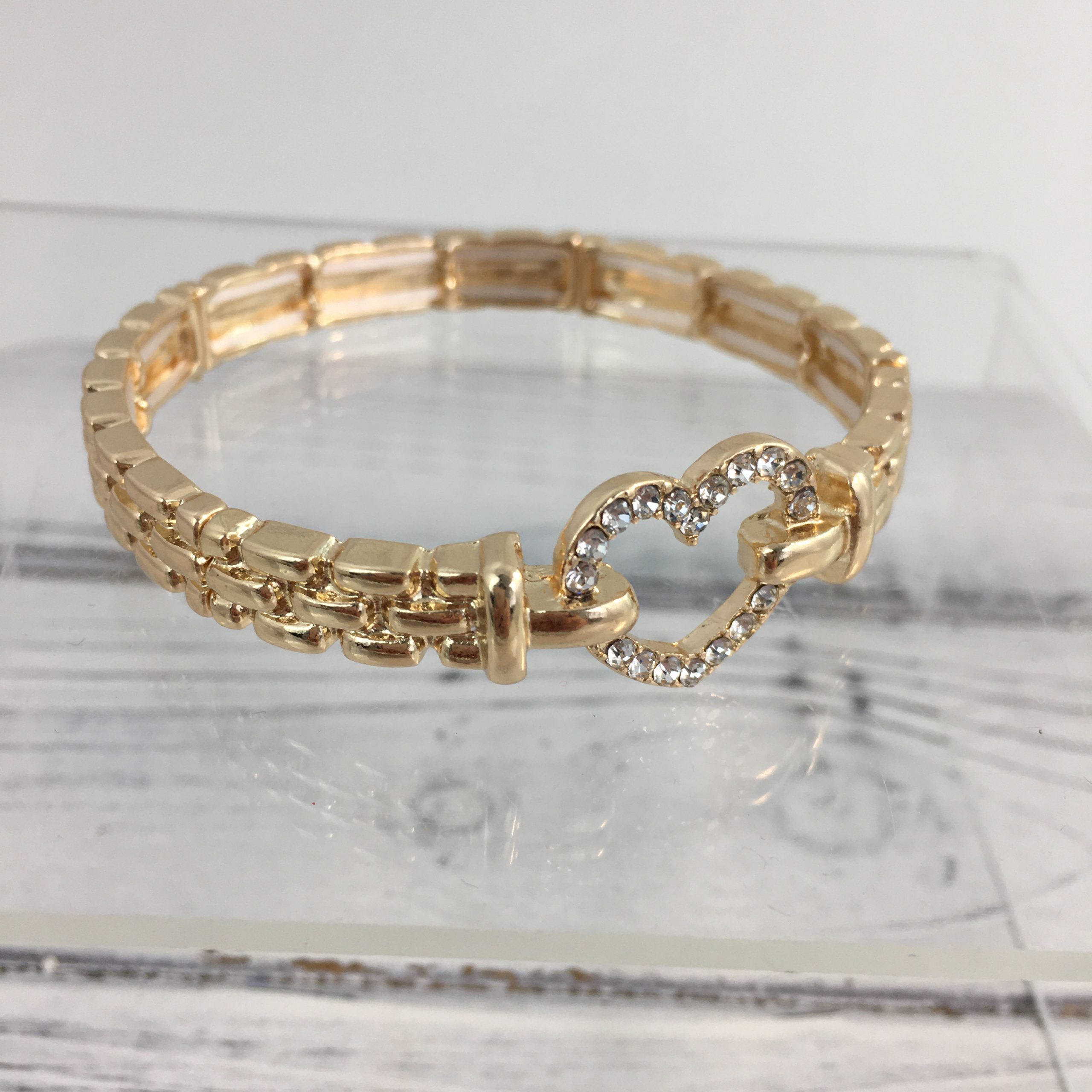 Cast linked heart stretch bracelet gold – Song Lily